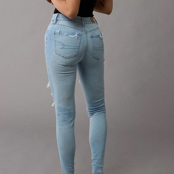 AMERICAN EAGLE NEXT LEVEL STRETCH CURVY HOGH ROSE RIPPED JEGGINGS - 12 31W - Picture 3 of 6